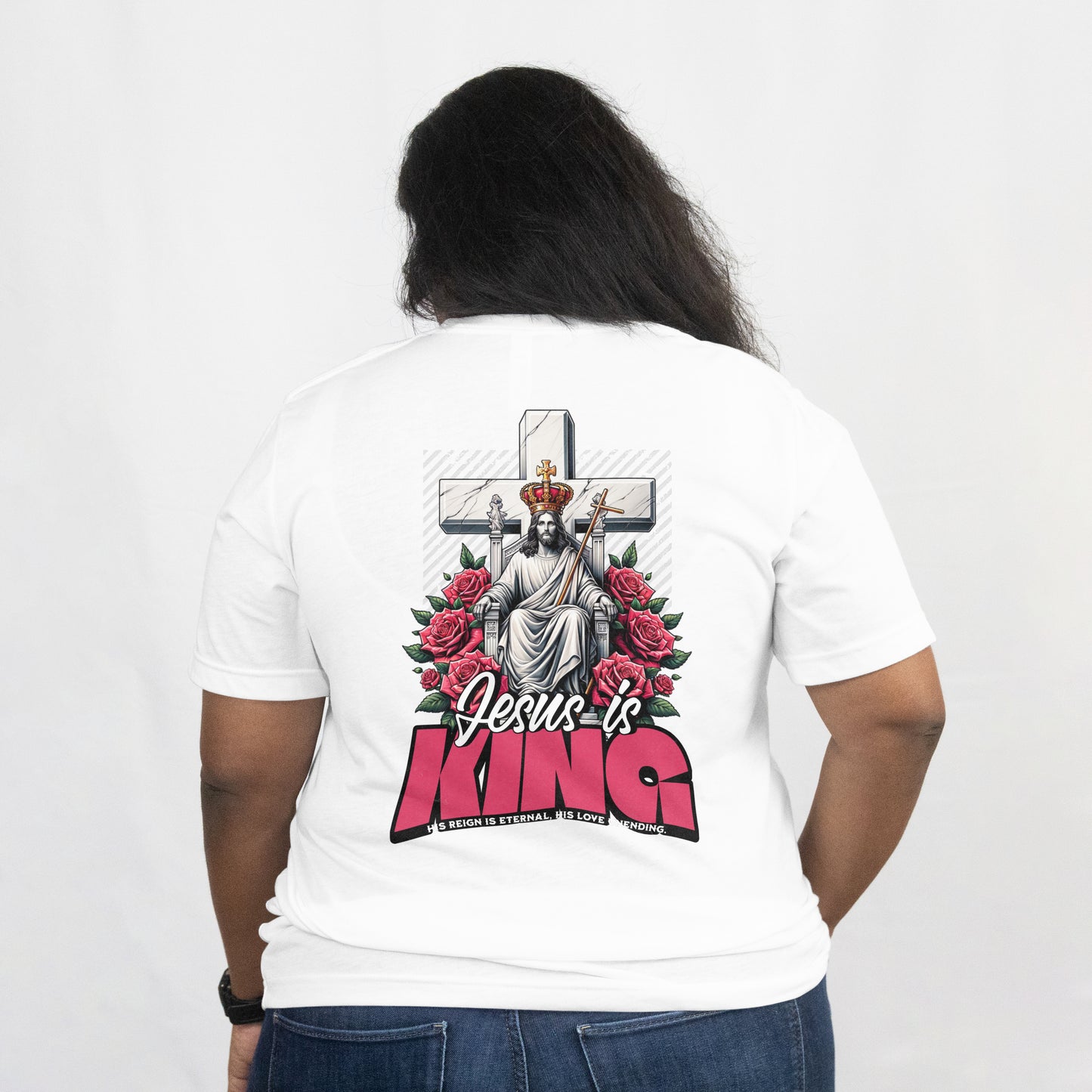 Camiseta Jesus is King