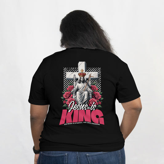 Camiseta Jesus is King